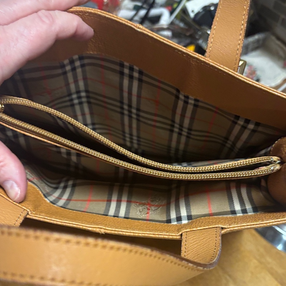 Burberry authentic  Brown Leather Shoulder Bag Free COA included - Picture 10 of 13